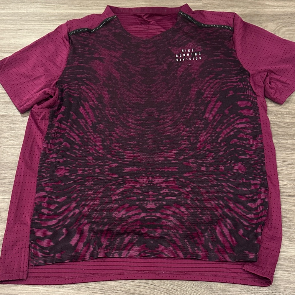 Nike Maroon Athletic Shirt with Pattern